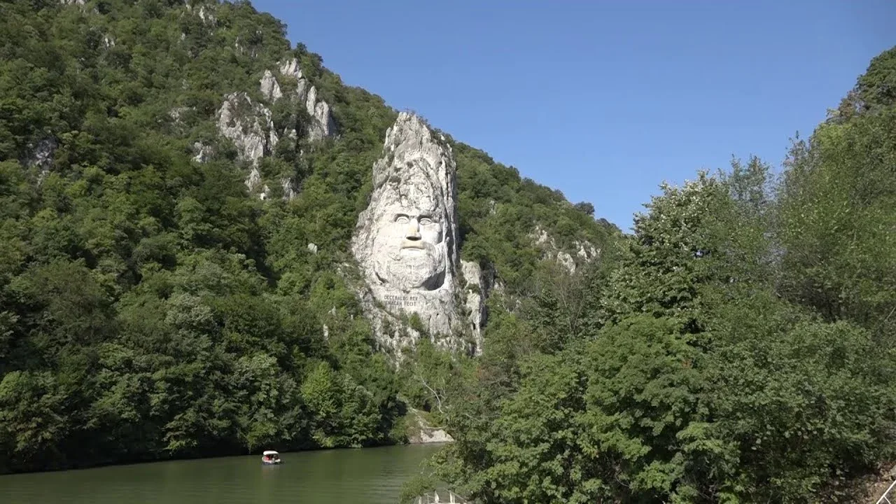 VIRGIL POPESCU: DRUMUL DE PE CLISURA DUNĂRII A INTRAT ÎN REABILITARE