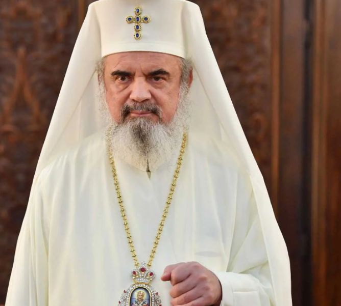 Patriarhul Daniel, mesaj de Paşti:În mod deosebit, să ne rugăm pentru încetarea războiului în Ucraina şi să ajutăm pe refugiaţii ucraineni