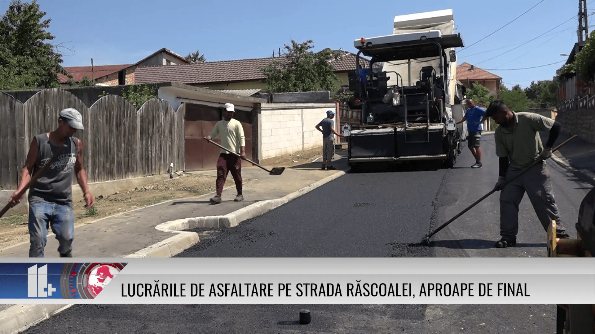 Lucrările de asfaltare pe Strada Răscoalei, aproape de final