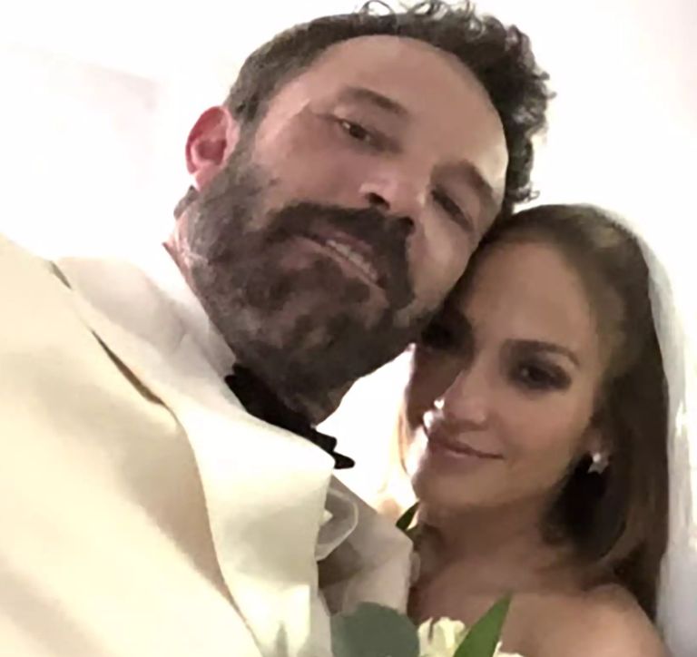 Jennifer Lopez și Ben Affleck s-au căsătorit